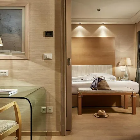 Hotel Rodos Park - Small Luxury Of The World
