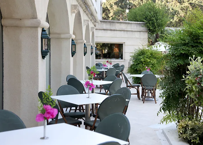 Готель Rodos Park