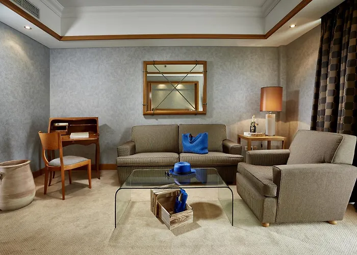 Готель Rodos Park